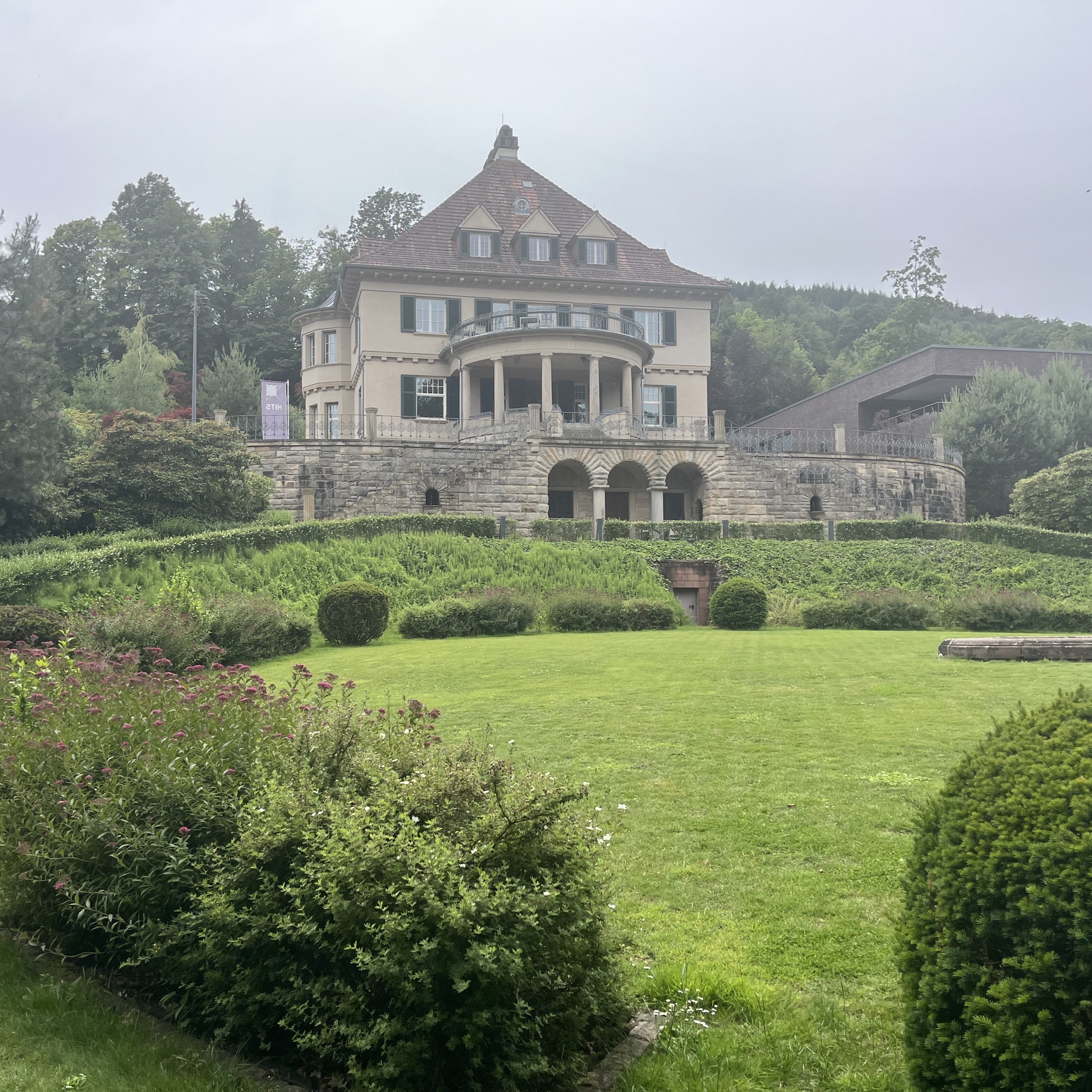 Leonie Weissweiler gave invited talks at Heidelberg University and HITS